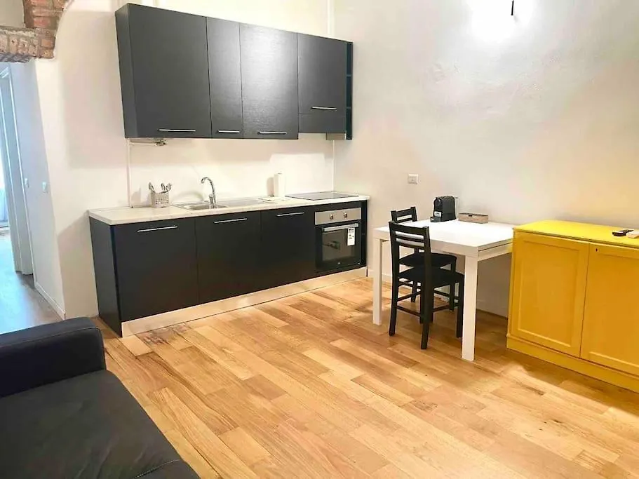 Isola - Garibaldi Lovely Apt. With Netflix And Wifi Milan Apartment